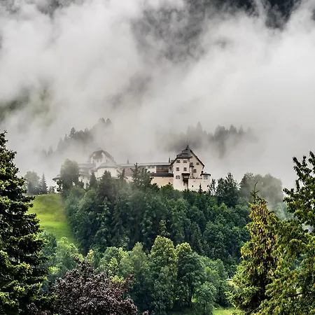 In Kirchberg Near Lift & Sauna * Холлерсбах (Пинцгау)
